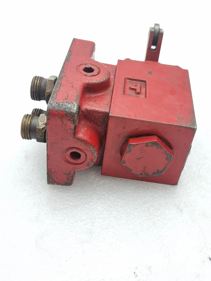 ONE PCS YUKEN DCG-01-2B2-40 DIRECTIONAL VALVE